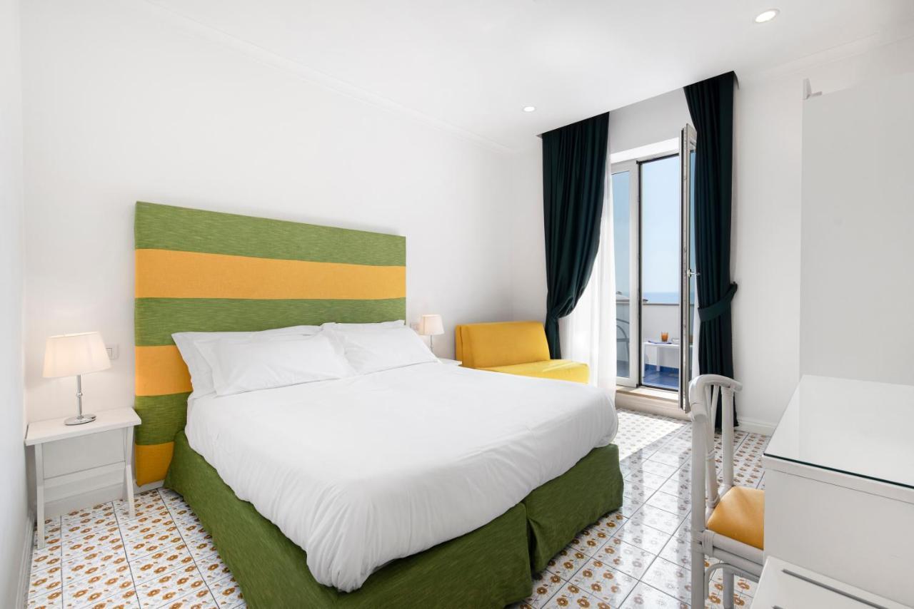 Hotel Bougainville Positano Exteriör bild